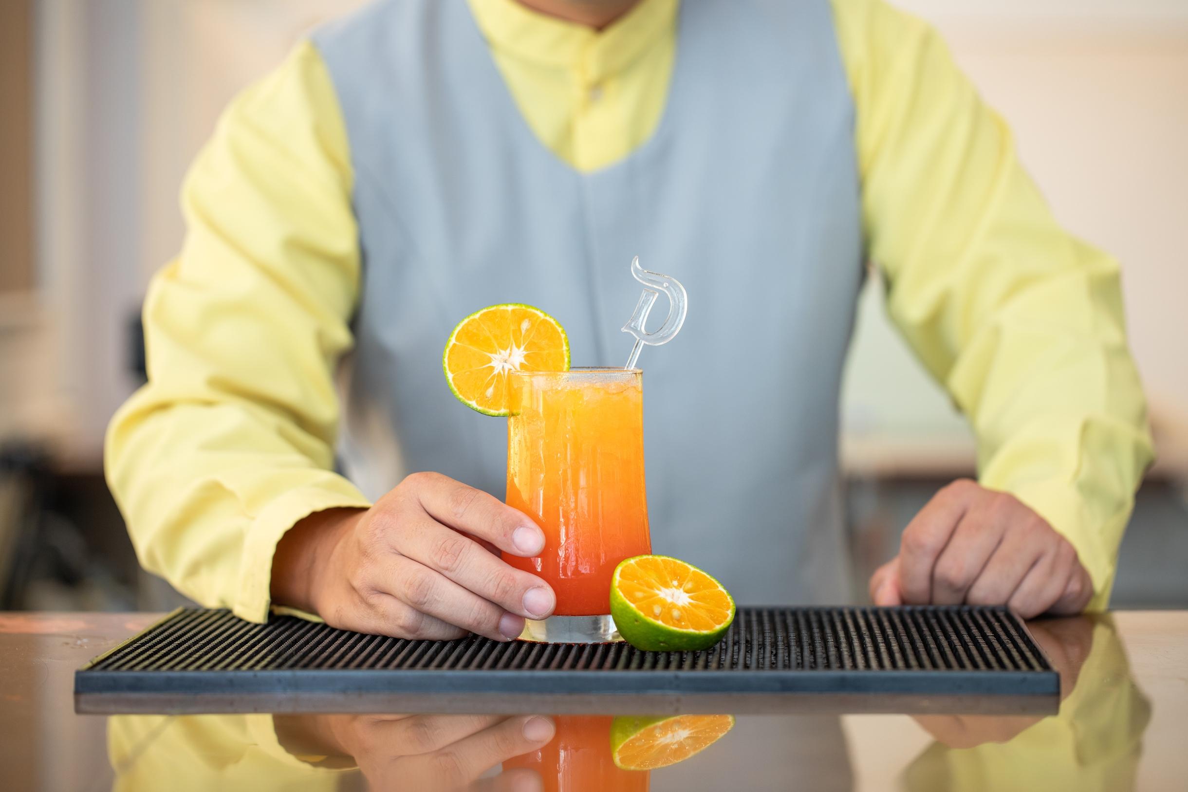 Dusit Thani Pattaya Εξωτερικό φωτογραφία A bar mat