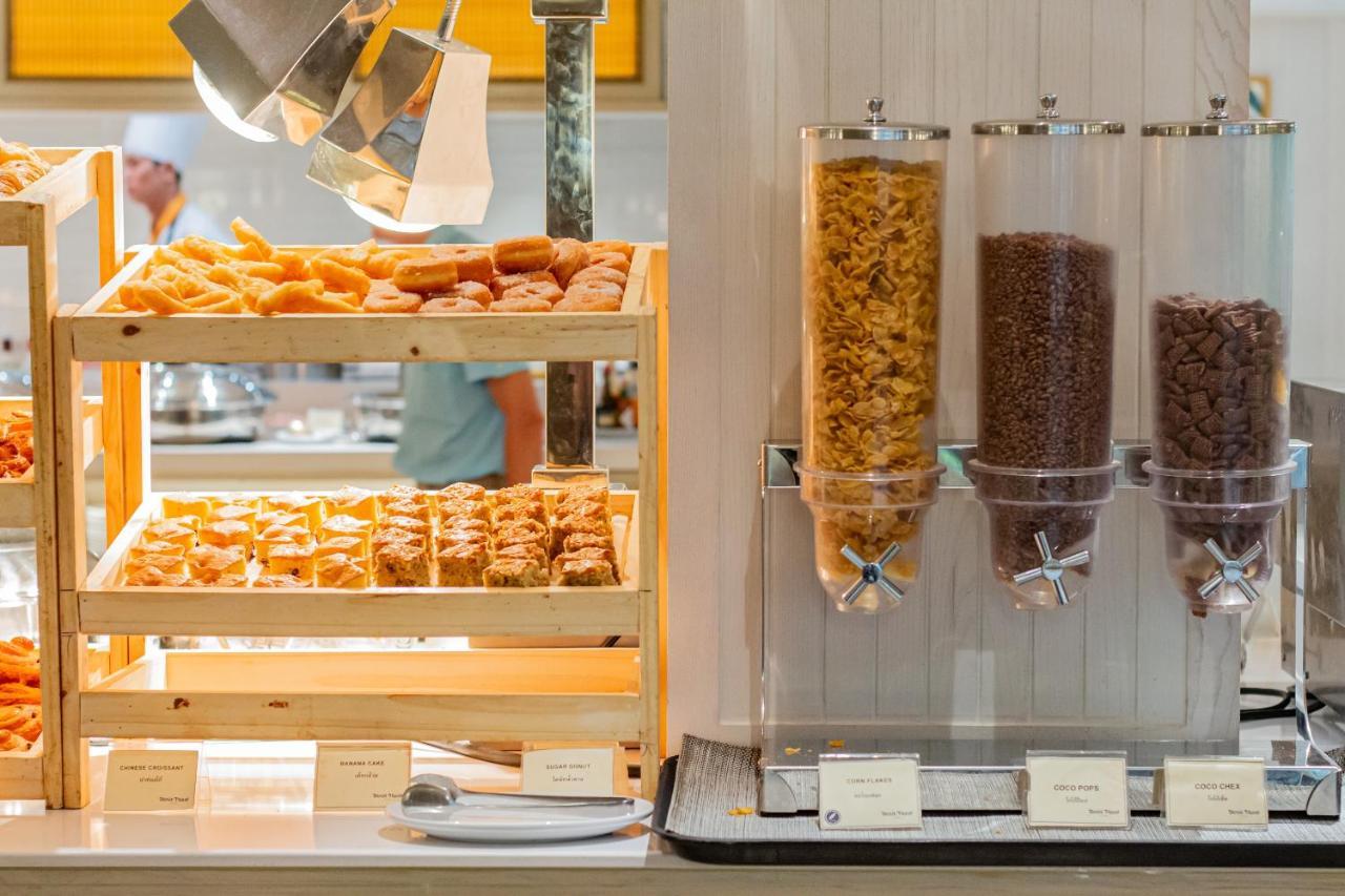 Dusit Thani Pattaya Εξωτερικό φωτογραφία A cereal dispenser